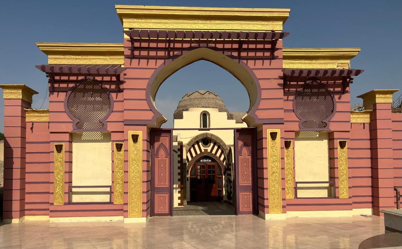 Elphardous Oasis Hotel Luxor Exterior foto